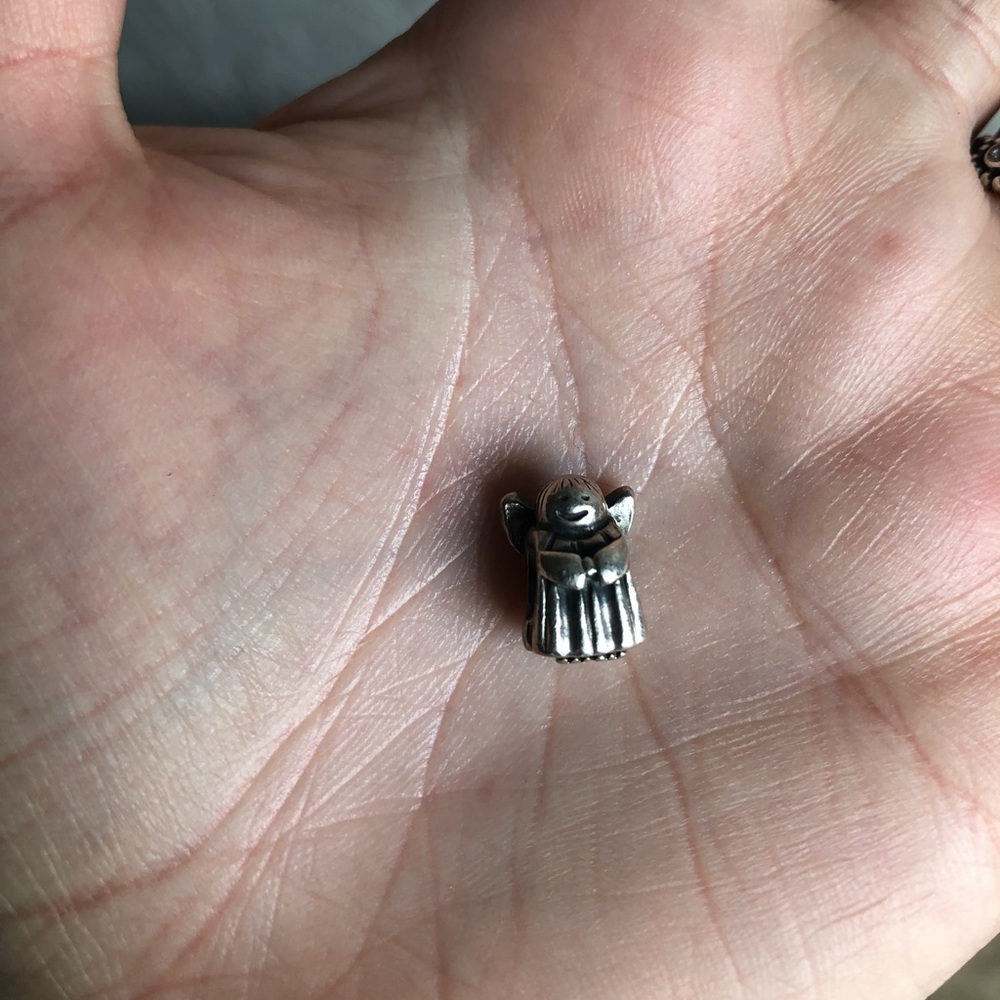 Pandora bead